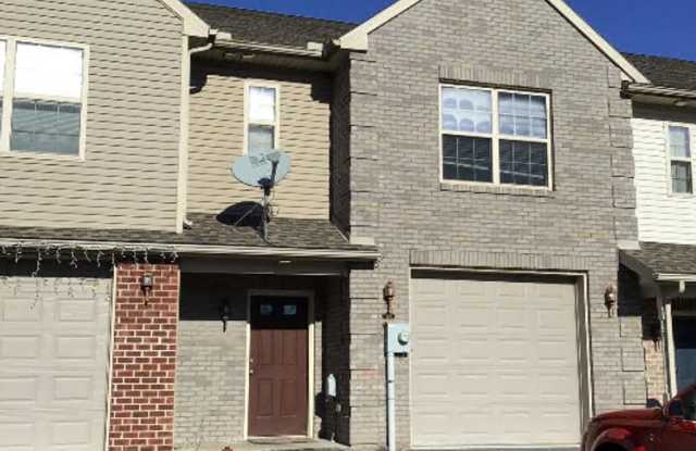 Spacious 3BR Townhome w/ Garage | Great Location Near I-81- Available Soon photos photos