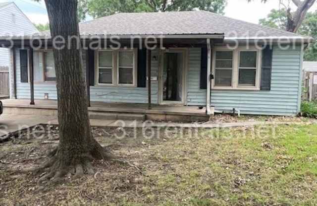 $1025 - 3 bedroom / 1.5 bathroom - Single Family Home photos photos