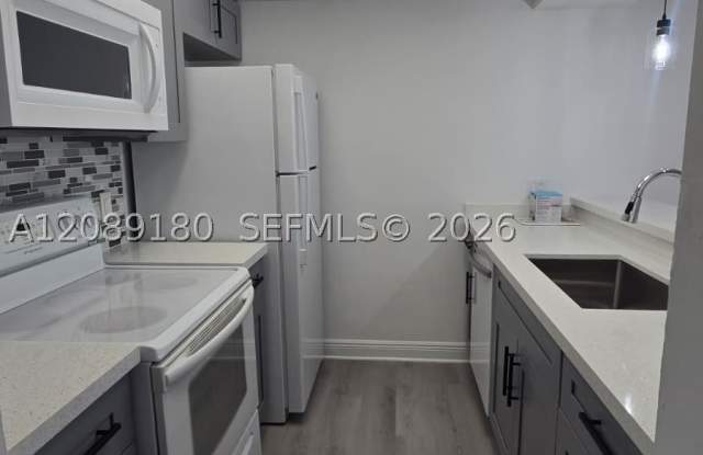 8180 Geneva Ct Gallery 3