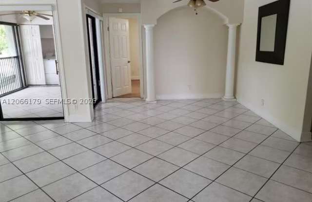 3837 Carambola Cir N Gallery 4