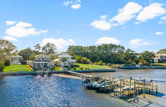 38 Garden Bay Court Gallery 2