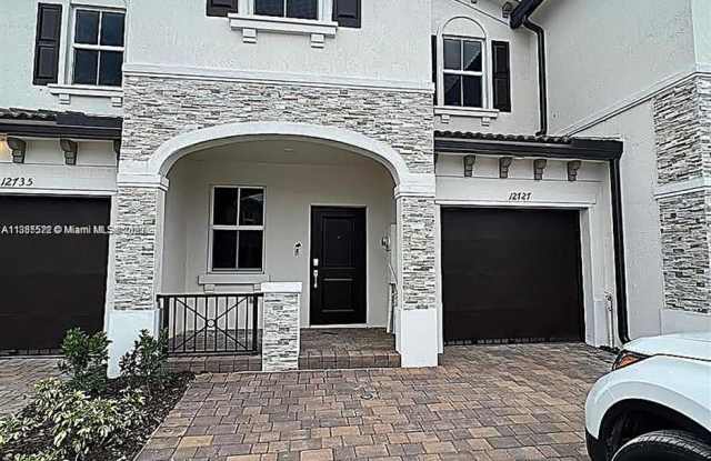 12727 NW 23rd Pl photos photos