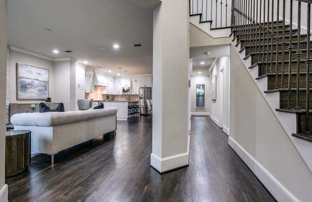 4629 Mockingbird Lane Gallery 3
