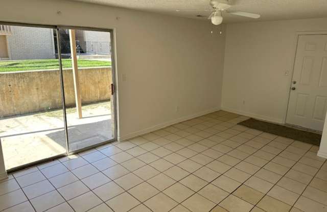 1/2 off first month rent, Great Roy Condo Gallery 4