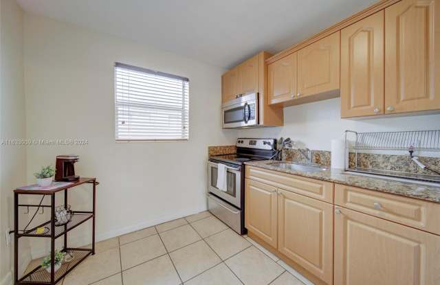 427 SW 6th St photos photos