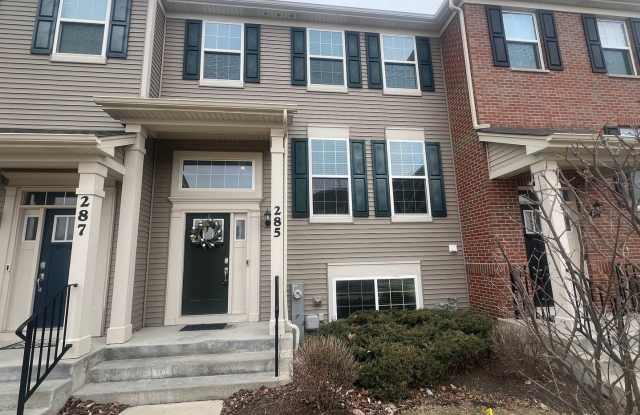 285 Lakeshore Drive photos photos