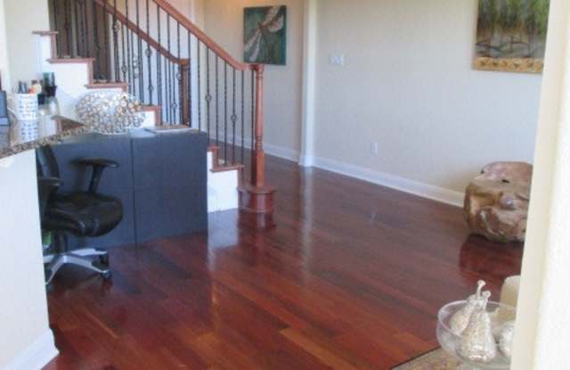 Lakeway Condo in Gated Community Gallery 4