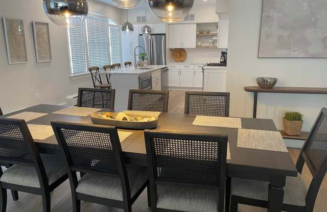 7318 Ventnor Ave photos photos