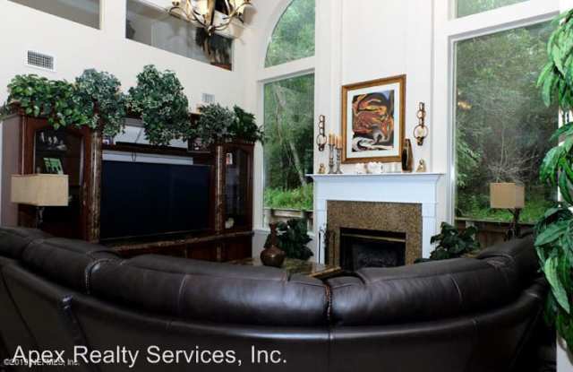 4463 Ecton Ln E Gallery 3