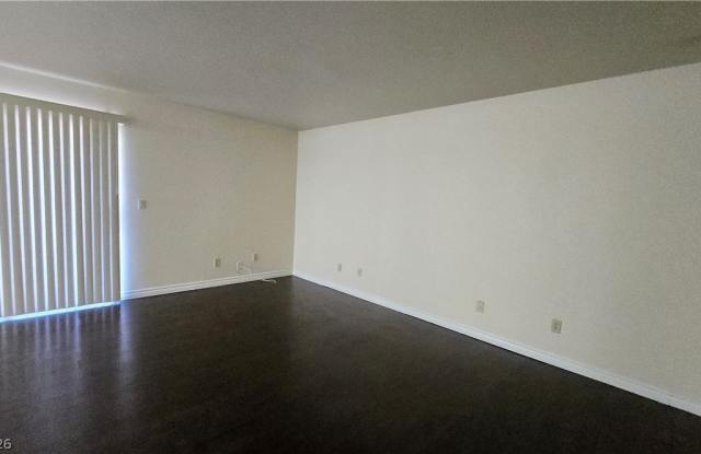 4430 Sandy River Drive Gallery 3
