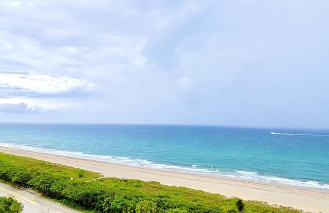 4001 N Ocean Boulevard Gallery 4