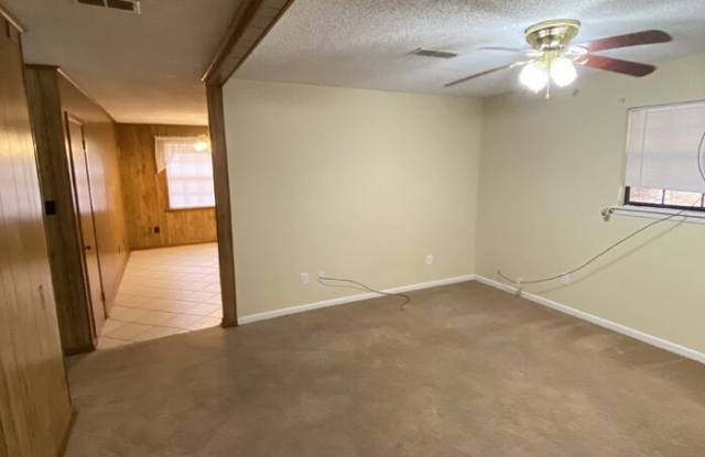 5503 Joneswood Drive Gallery 3