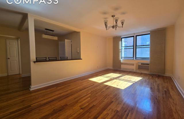 1580 East 18th Street photos photos