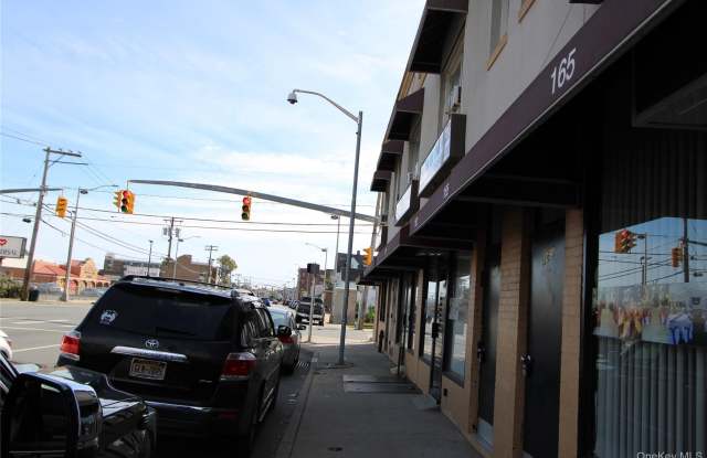 159 N Main Street Gallery 1