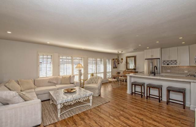 Rates Vary $1,995 - $2,995 Gallery 3