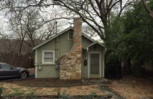 Must See Deep Eddy House photos photos