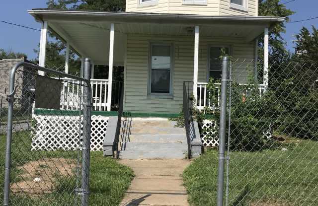 5324 Ready Avenue - C-Private bath 2nd floor Available $850 - 5324 Ready Avenue, Baltimore, MD 21212