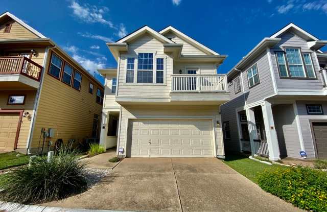 Conveniently located 3 bedroom, 2.5 bathroom off of Menchaca Rd! photos photos