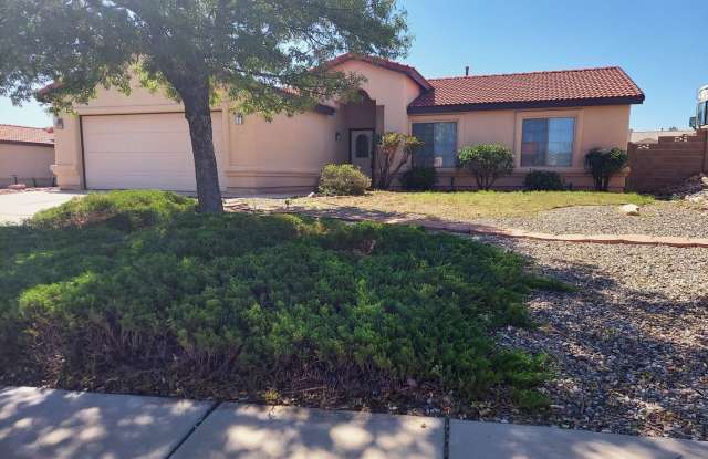 MOVE-IN SPECIAL - 3858 Plaza De La Yerba, Sierra Vista, AZ 85650