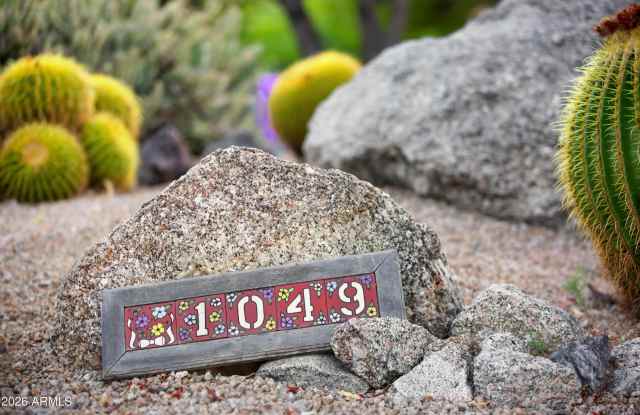 1049 N BOULDER Drive Gallery 2