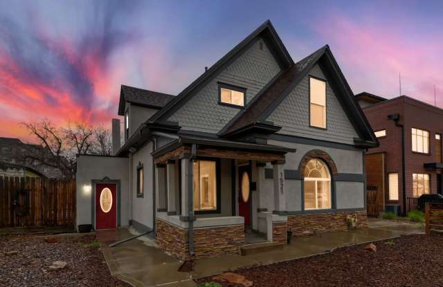 Updated Historic 5BR Near Downtown Denver & Light Rail! June Move-in Special! photos photos