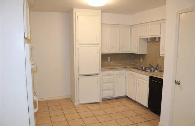 10028 Glenrio Lane Gallery 4