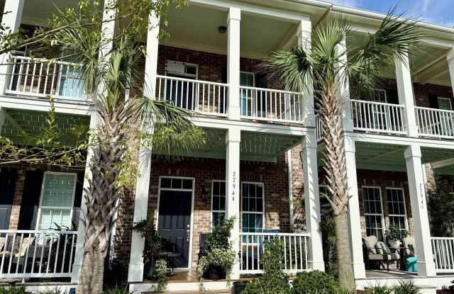 2794 Howard Ave. photos photos