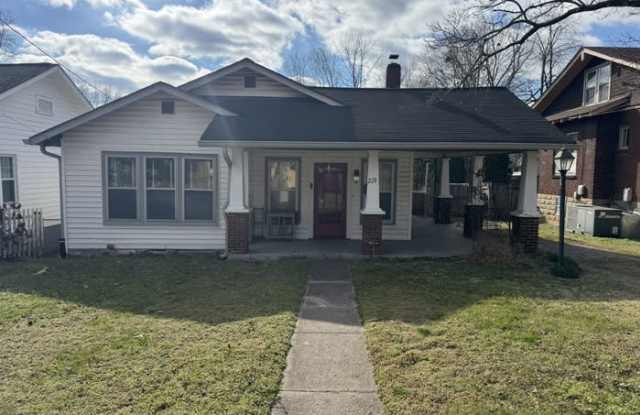 219 Chapel Avenue photos photos