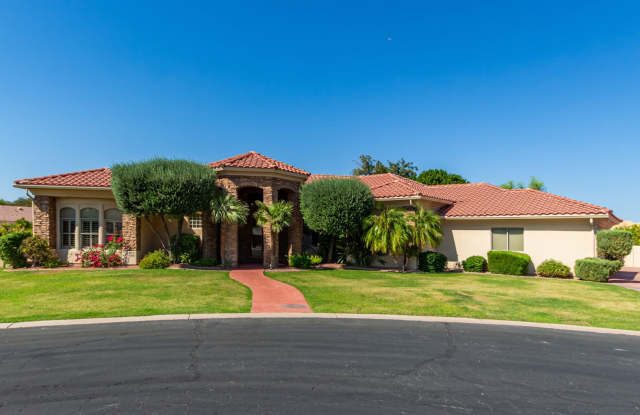 Remarkable 5Bed/4Bath home is in the prestigious gated community of Crossroads Estates, photos photos