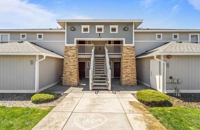 6305I Chapel Hill Blvd photos photos