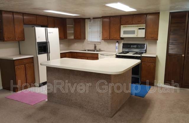 1093 W 10290 S Gallery 4