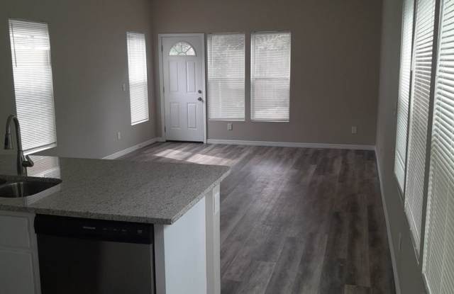 Brand new 3/2 Home Gallery 4