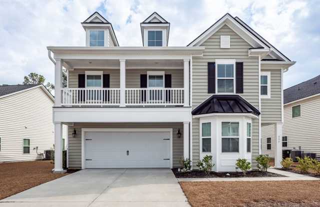 4 Bedroom, 2.5 Bathroom Home in Cane Bay Plantation - Summerville photos photos