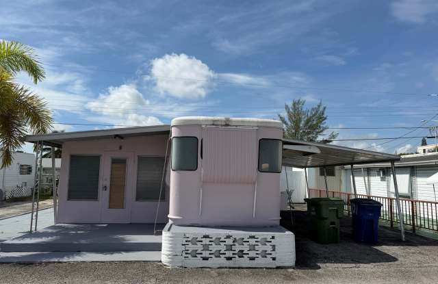 821 SW 1ST Court Gallery 1