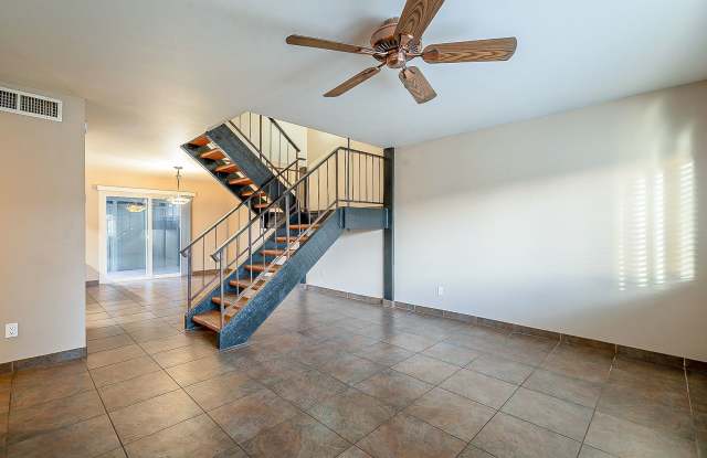 Charming 3 bedroom townhome near everything! photos photos