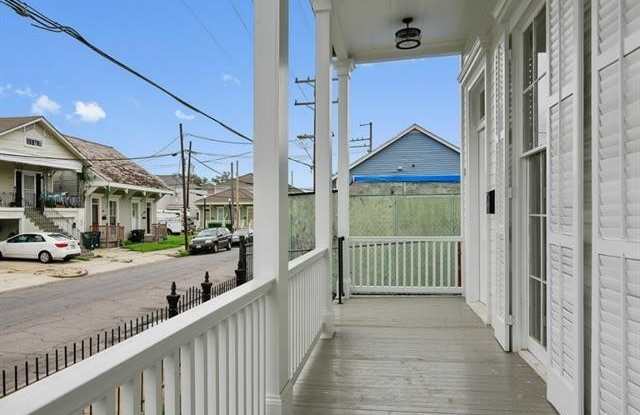 2021 ANNUNCIATION Street Gallery 2