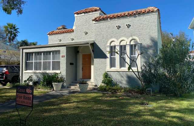 Davis Island Charming Home - 125 Adalia Avenue, Tampa, FL 33606