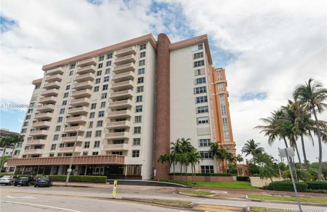 Gables Plaza Condos photos photos