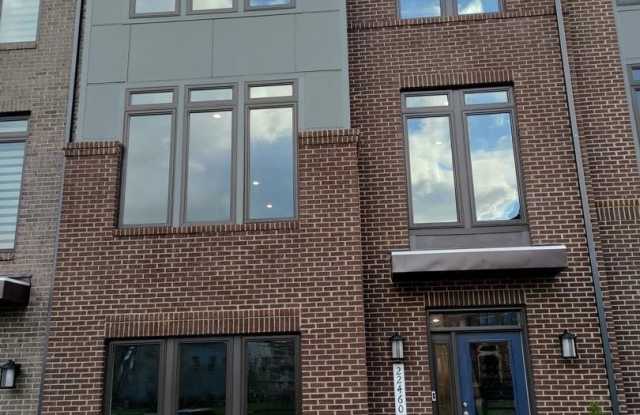 22460 FOUNDATION Drive photos photos