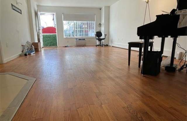 1749 Seward Avenue Gallery 2