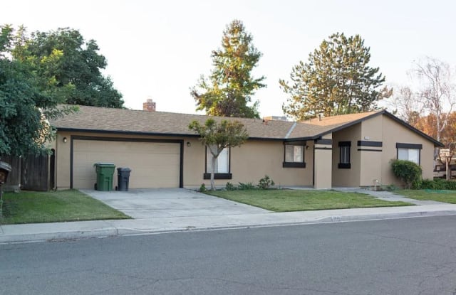 2945 Duquesne Way - 2945 Duquesne Way, Turlock, CA 95382 2945 Duquesne Way - 2945 Duquesne Way, Turlock, CA 95382