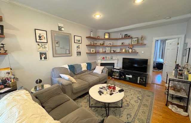 137 M St photos photos