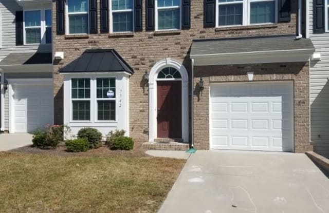 7342 gallery pointe ln - 7342 Gallery Pointe Lane, Charlotte, NC 28269