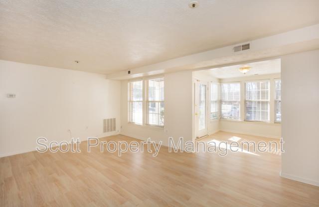903 Woodbridge Court Gallery 2