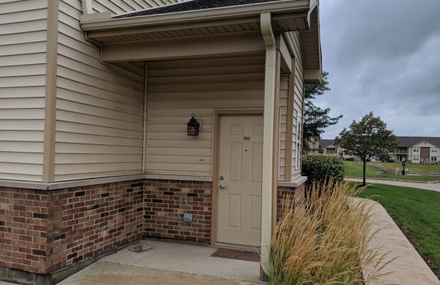 3616 Thornhill Drive - 3616 Thornhill Drive, Champaign, IL 61822