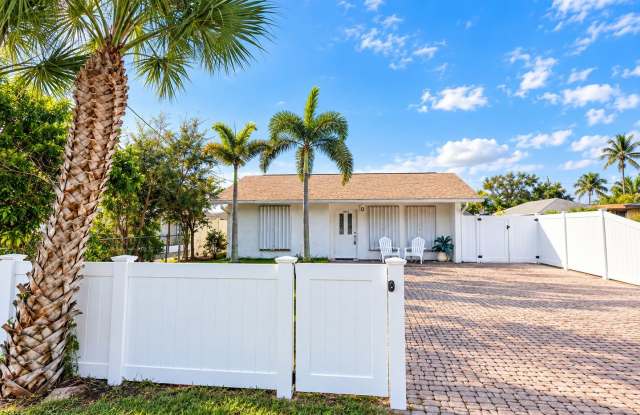Perfect Family Home in Prime Location! 3 BED-2.5 BATH. Available ASAP! Gallery 1