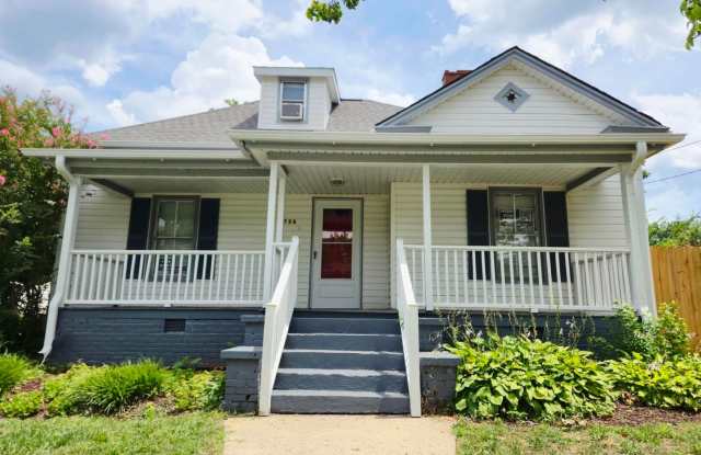 Charming 4-Bedroom Home in Burlington photos photos Charming 4-Bedroom Home in Burlington photos photos
