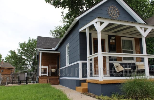 2117 Amie Street - 2117 Amie Street, Kansas City, MO 64124
