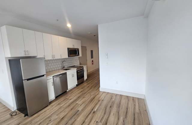 564 Main Street 2B - 564 Main Street, Poughkeepsie, NY 12601