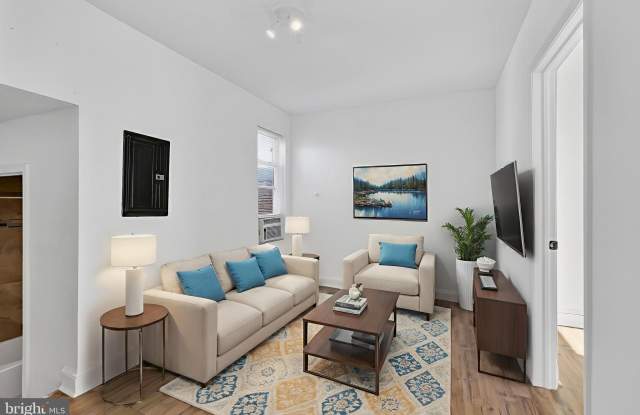 1733 W OXFORD Street unit: 3 photos photos